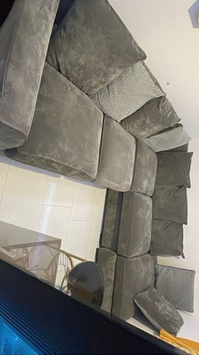 Large shapedgrey sofa couch - l,